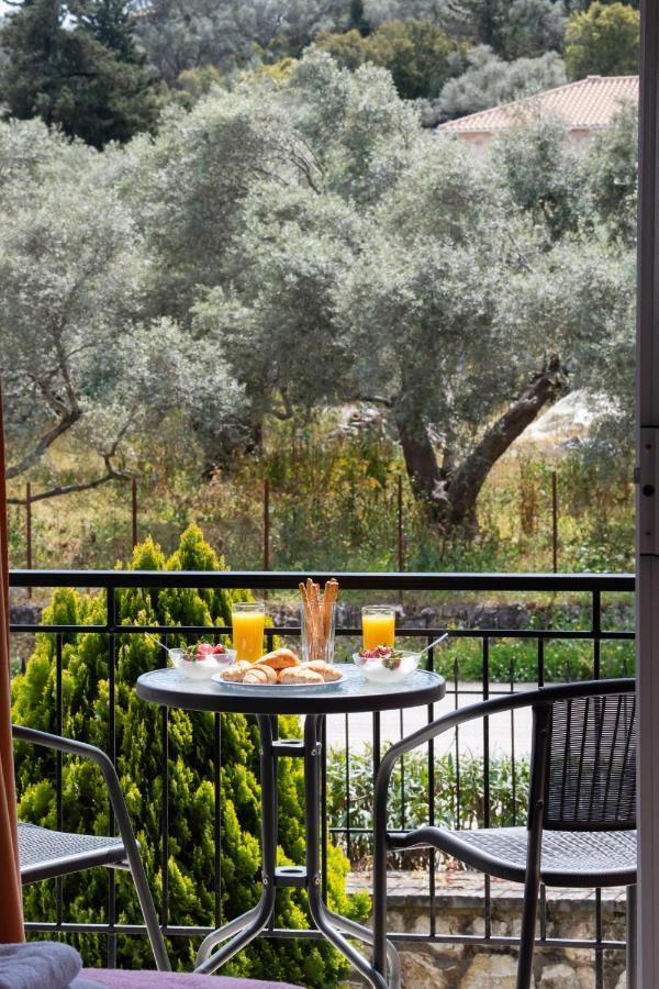 Tsoukaládhes Amarandos Studios With Swimming Pool By Imagine Lefkada מראה חיצוני תמונה