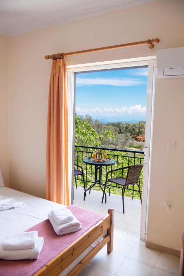 Tsoukaládhes Amarandos Studios With Swimming Pool By Imagine Lefkada מראה חיצוני תמונה