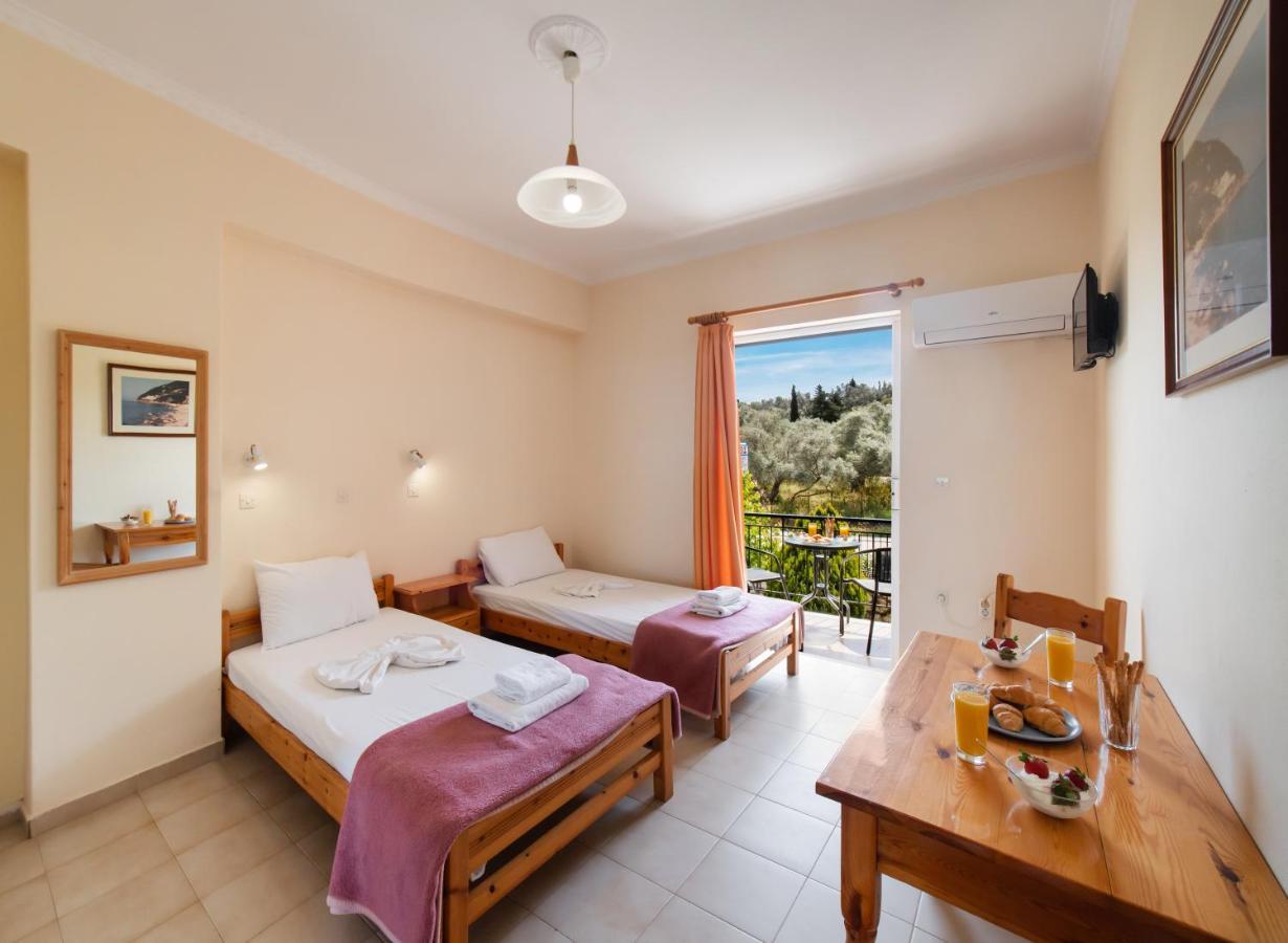 Tsoukaládhes Amarandos Studios With Swimming Pool By Imagine Lefkada מראה חיצוני תמונה